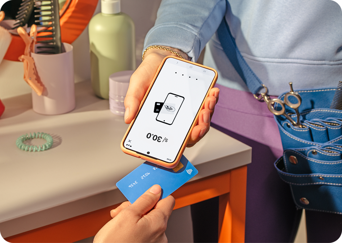 Cobra usando tu teléfono, sin necesidad de un lector