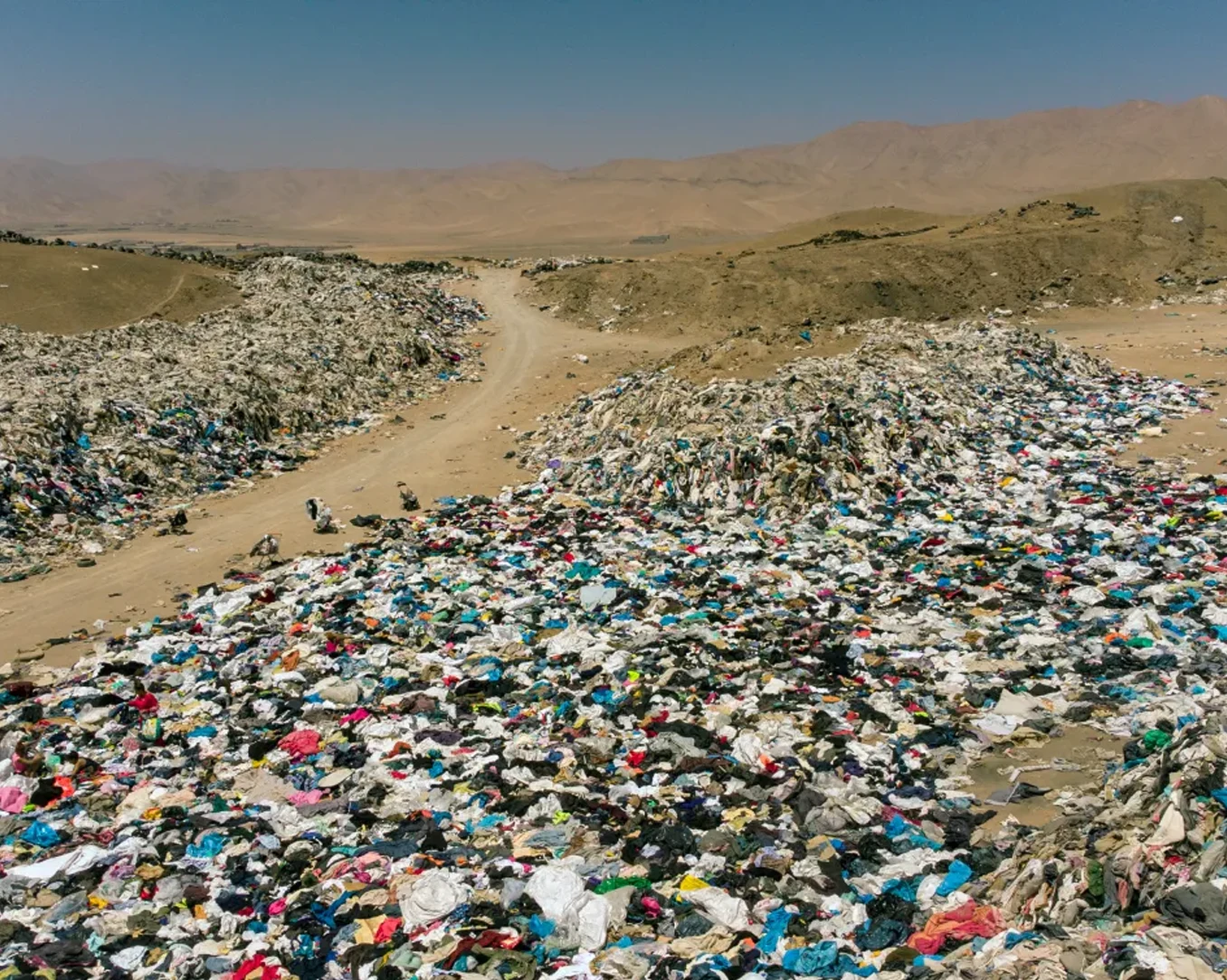 Massive Clothes Pile in Alto Hospicio, Iquique, Chile. [Martin Bernetti/AFP]