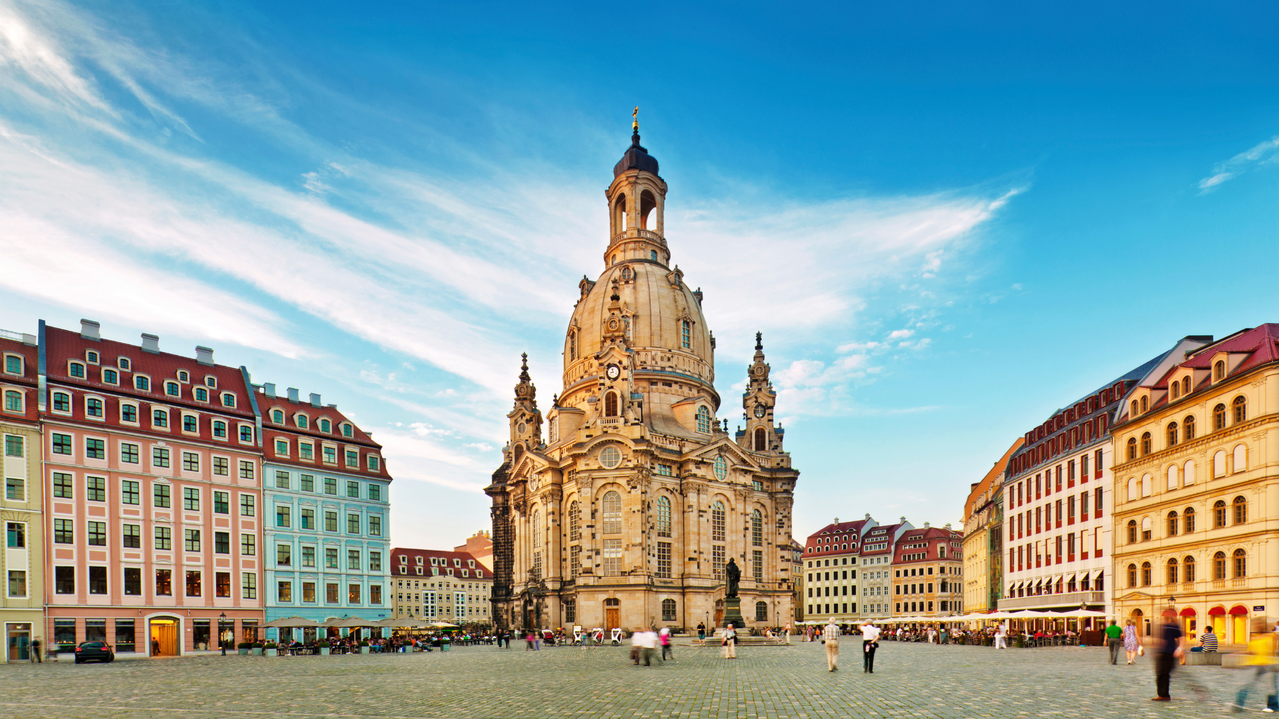 Достопримечательности дрездена цвингер. Дрезденский цвингер саксония. Дрезден какая страна. Саксония дрезден. Дрезден альтштадт.