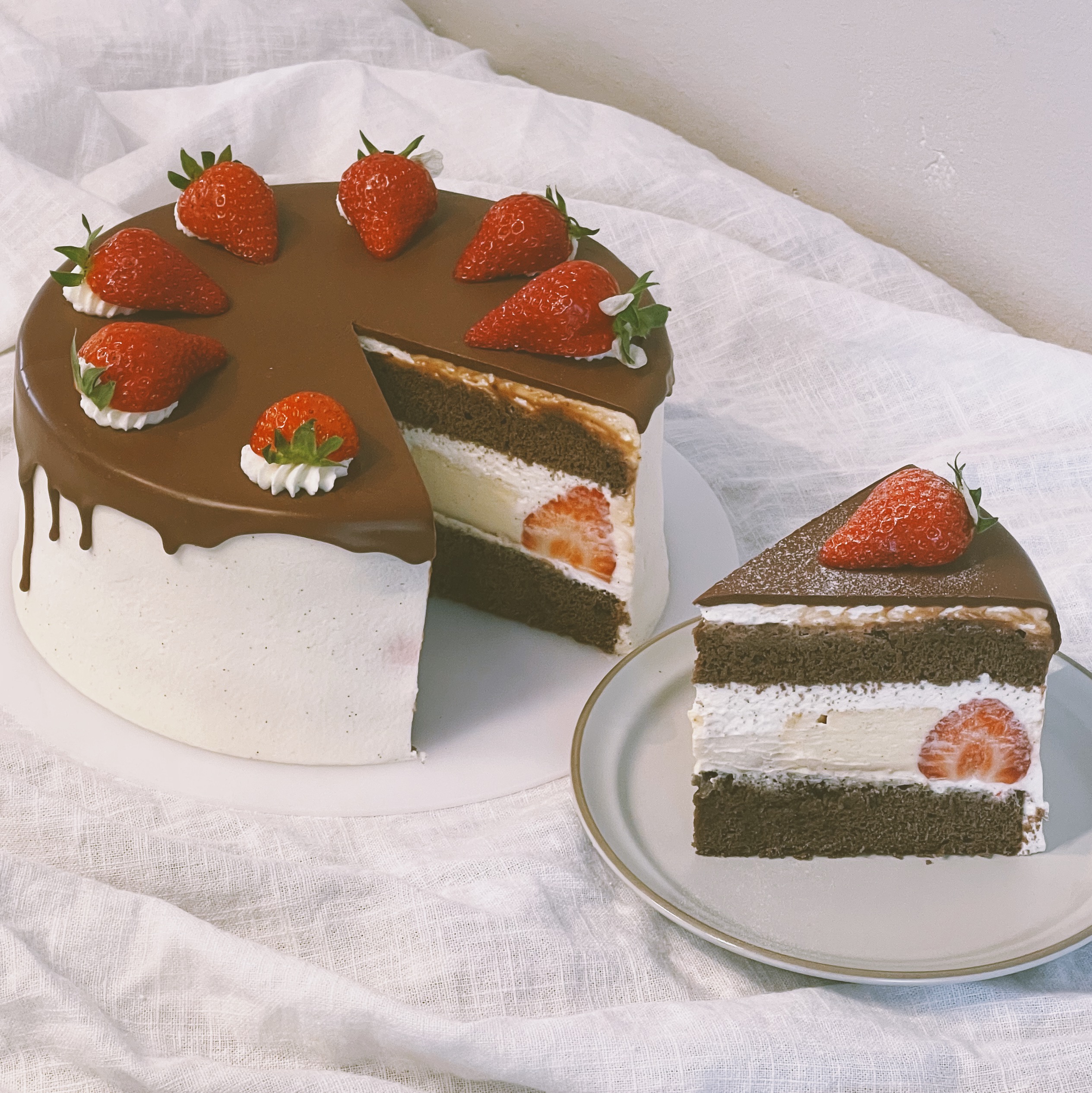 Choco Strawberry Short Cake with Crème brûlée 