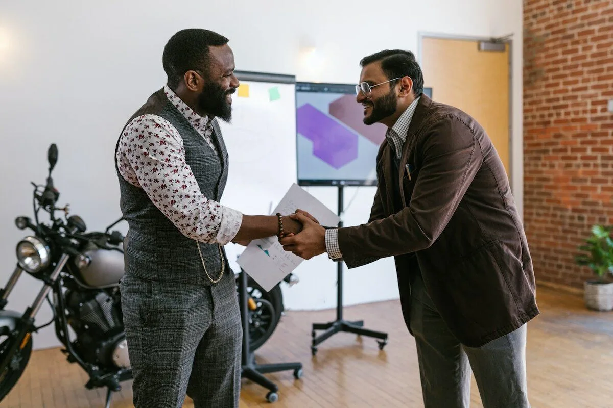 how-to-network-with-investors-1666891510.jpg