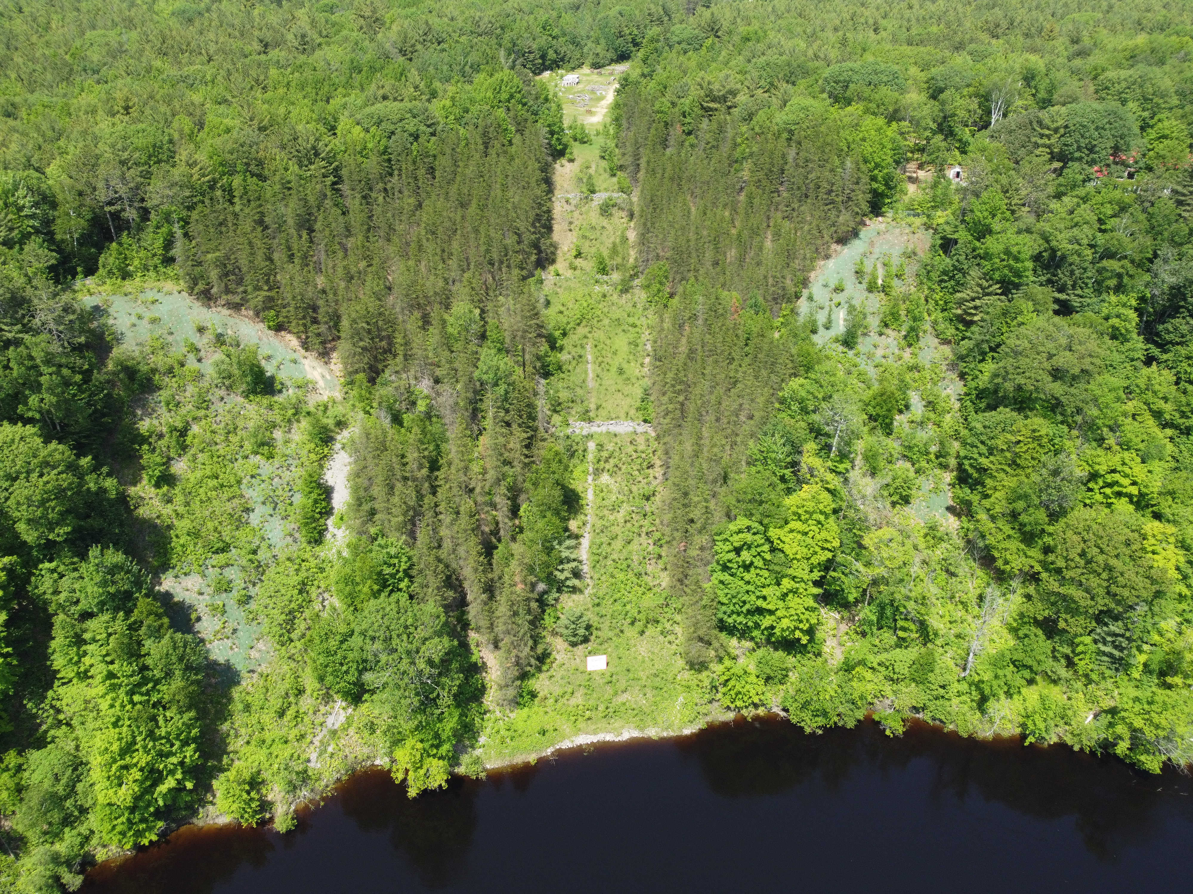 CASE STUDY | Gas pipeline slope stabilization at St. Maurice River | Solmax