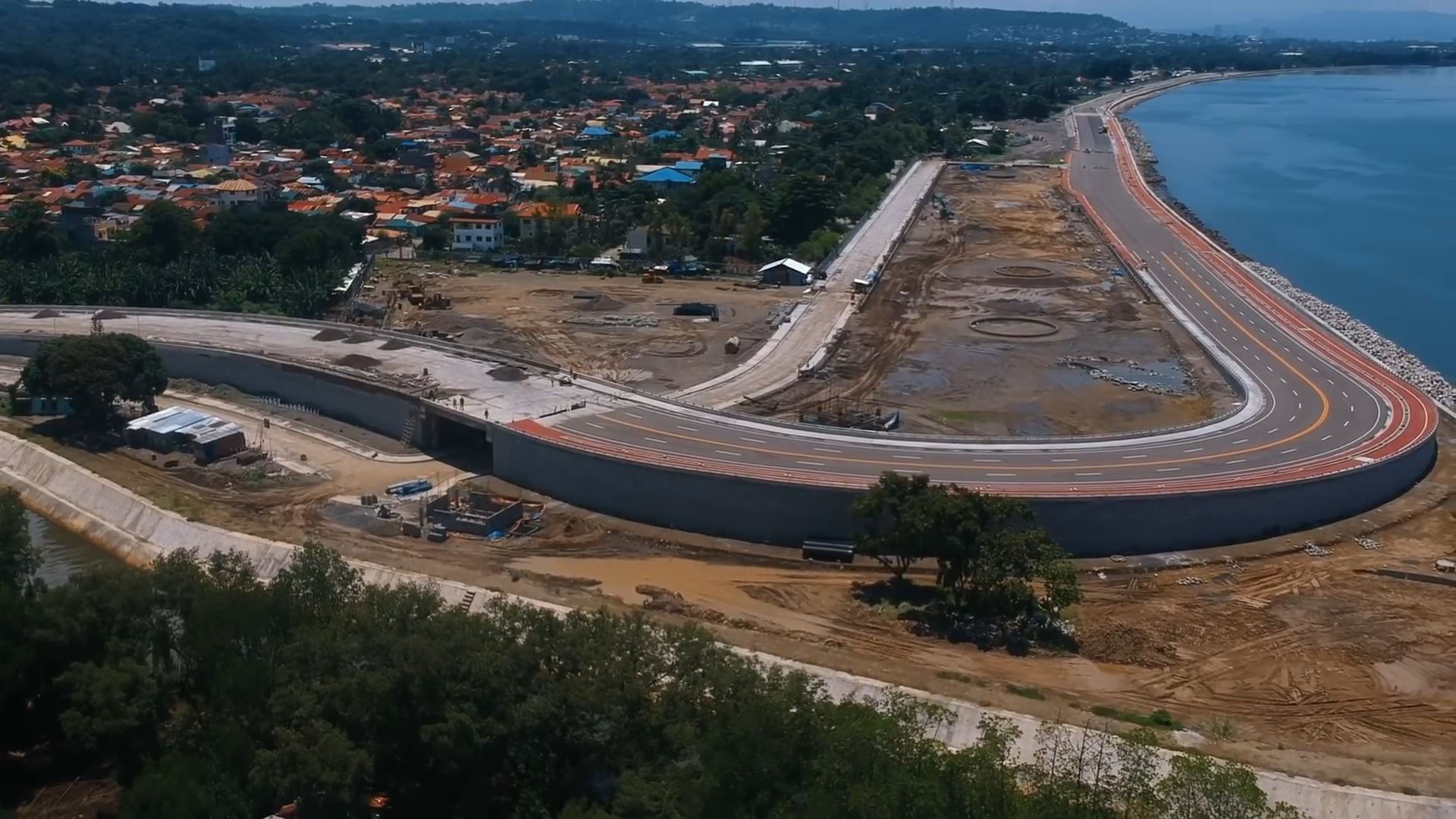 Solmax | CASE STUDY | Segmental block wall at Davao coastal road