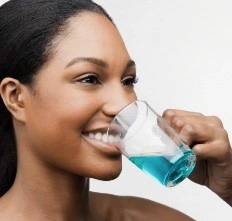 Using Mouth Wash