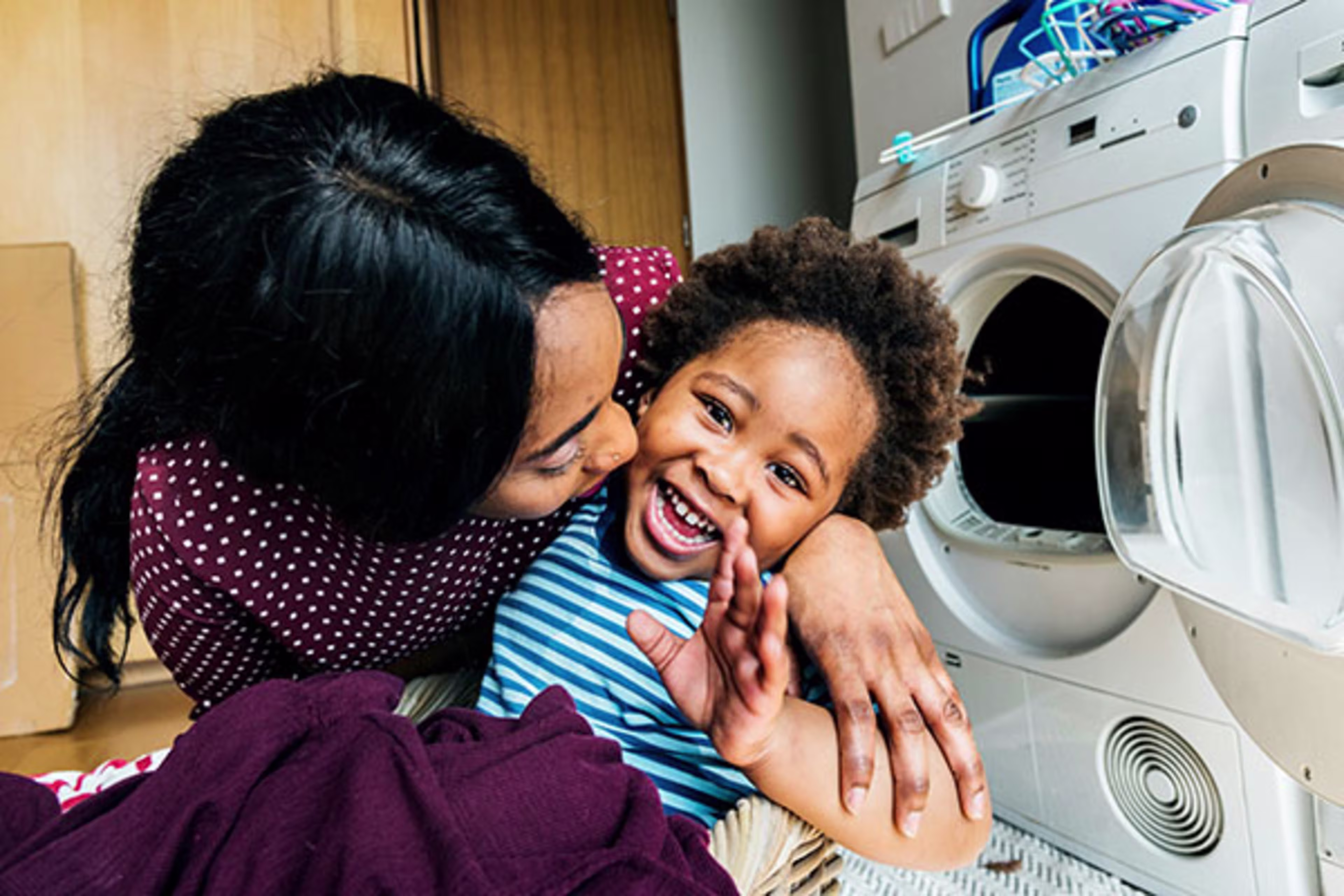 Mother baby cuddles - unsplash