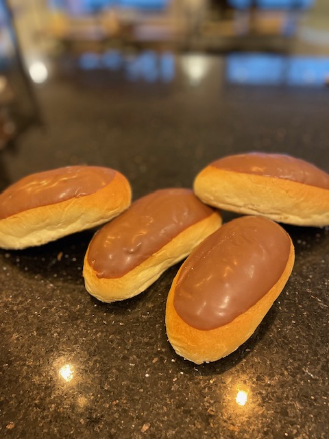 Gesuikerde sandwiches met chocolade