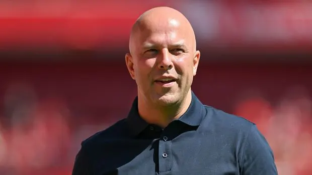 Arne Slot won the Premier League title with Liverpool in his first season in England