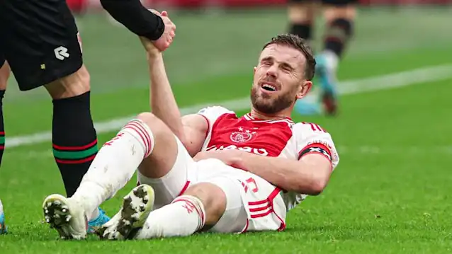 Van der Vaart furious at Ajax decision to sign 'zero quality' Henderson