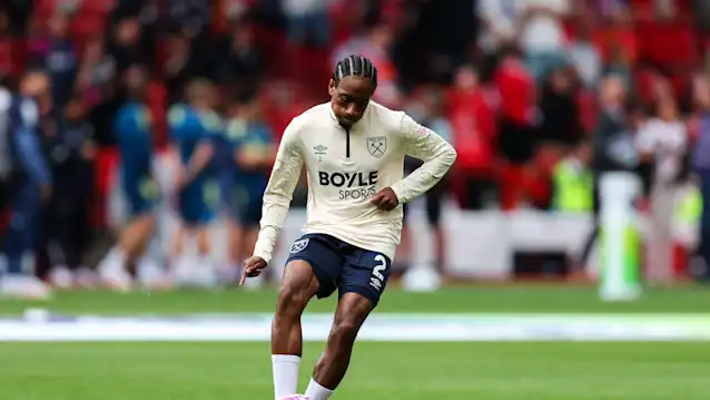 Arsenal vs West Ham predictions: Walker-Peters to fall foul of the official