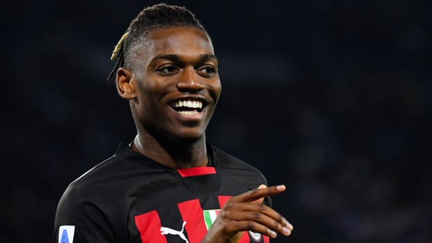 Pioli ecstatic as Milan star Leao runs riot at Napoli