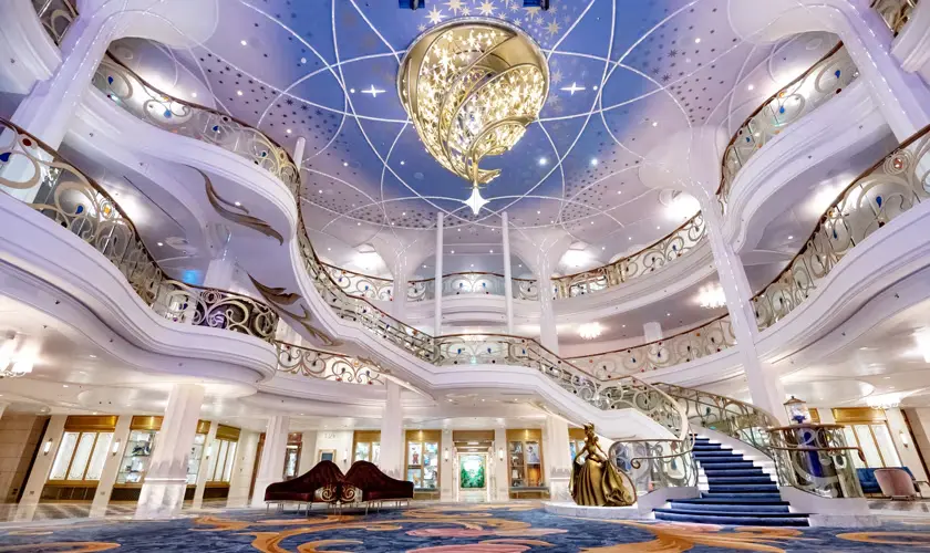 迪士尼願望號：魔法與奇蹟的象徵