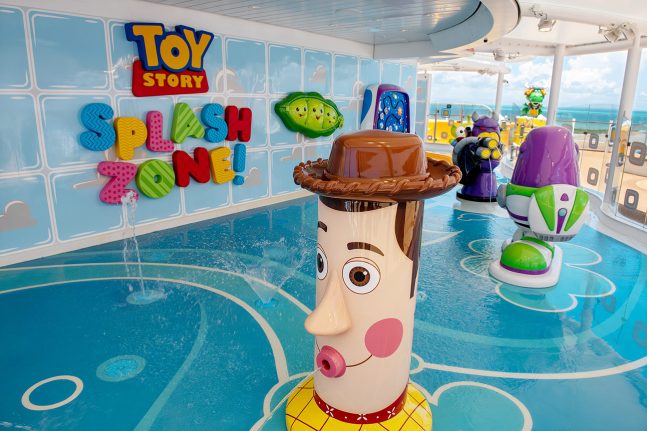 Toy story splash zone