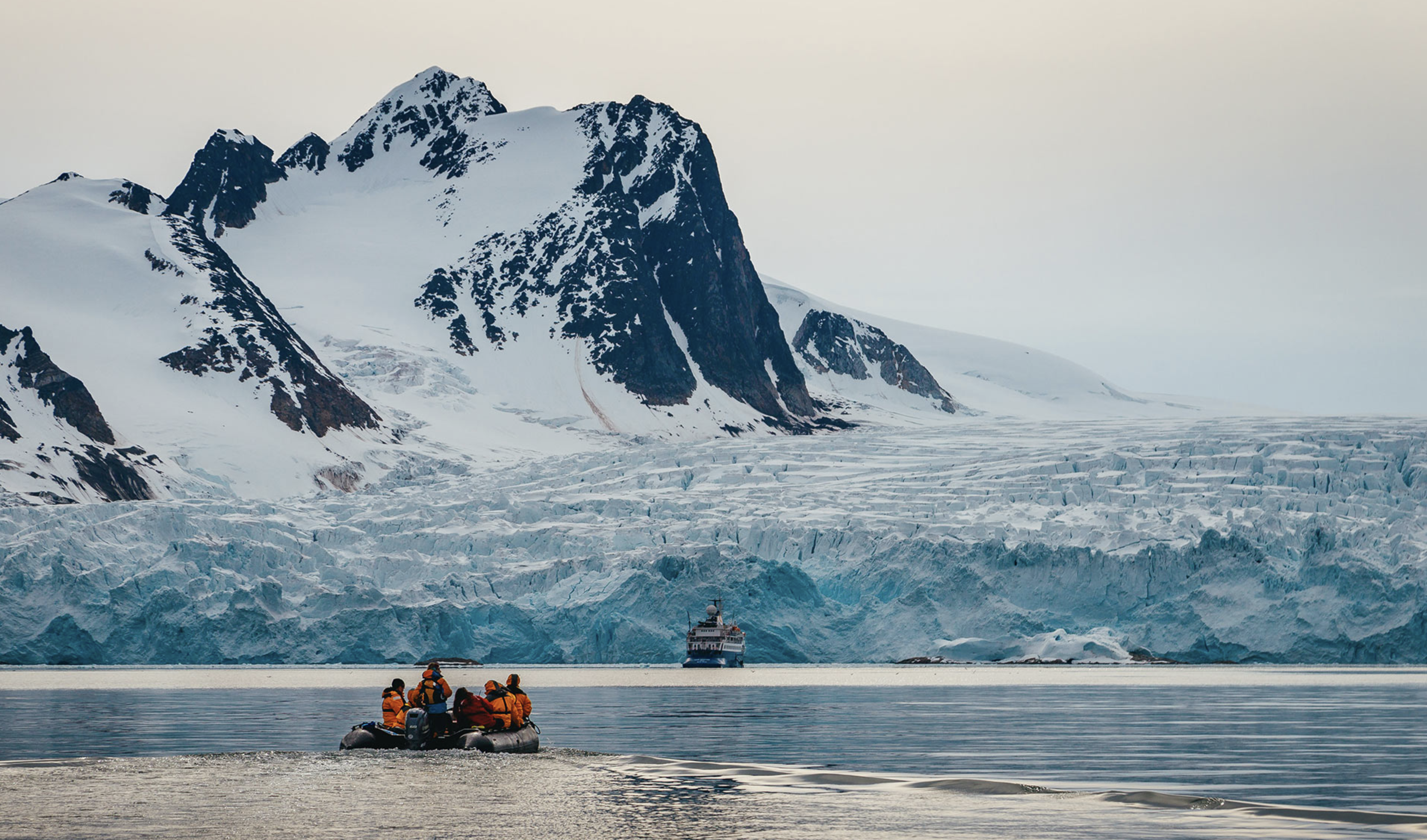 北極橡皮艇