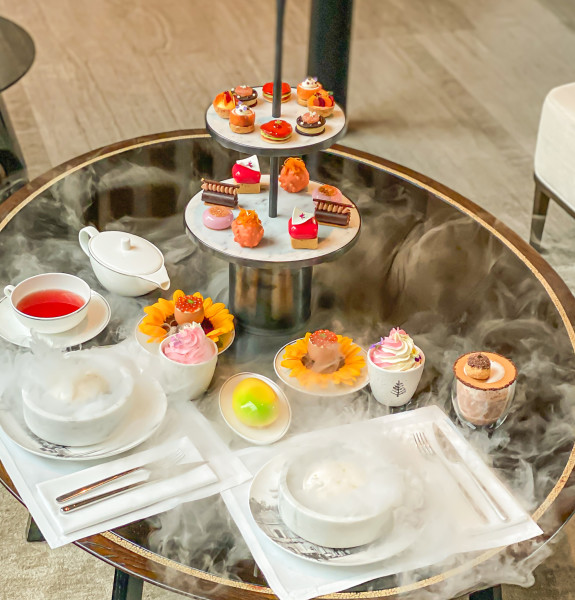 Four Seasons Bangkok Thailand - The Lounge Afternoon Tea