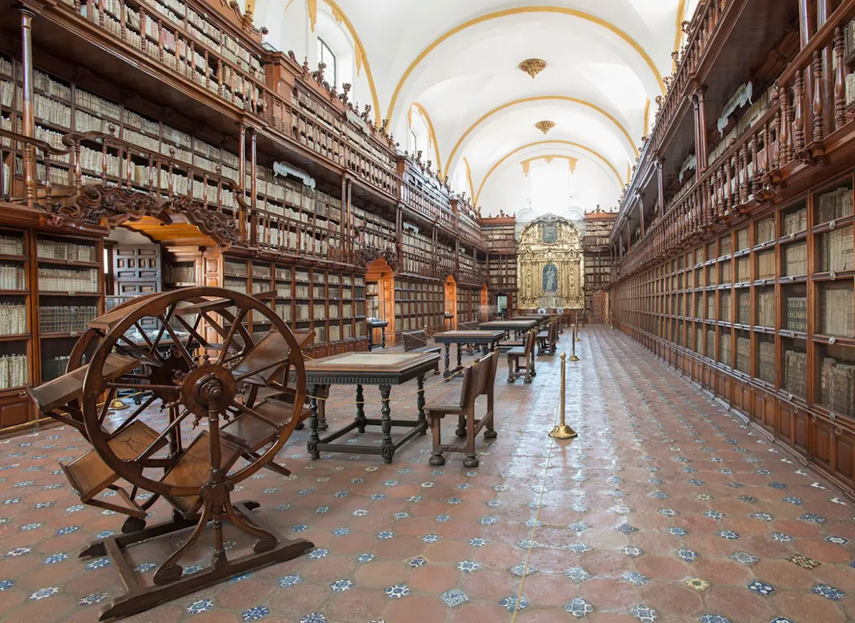 Palafoxiana Library