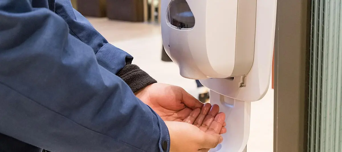 royal-caribbean-hand-sanitizers-clean