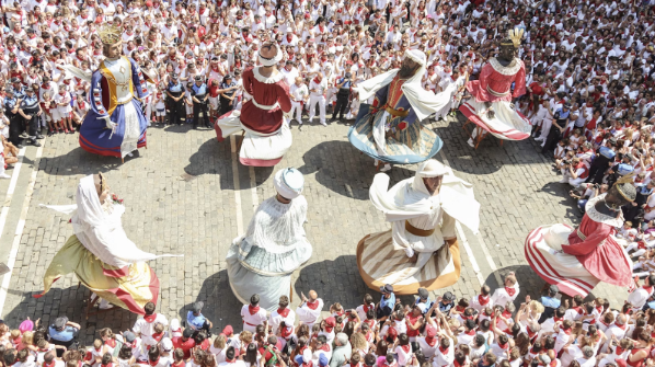 San Fermín 西班牙奔牛節 聖費爾明節