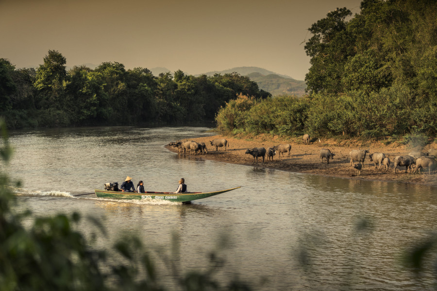 Four Seasons Tented Camp Golden Triangle - Boat Ride Arrival 乘船抵達酒店