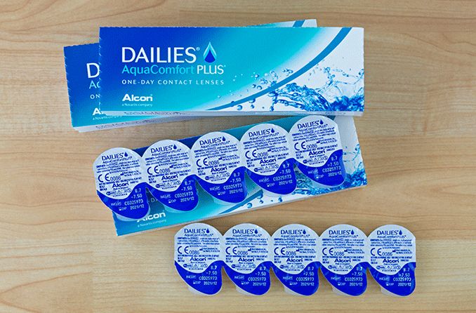 packs of Dailies contact lenses delivered from Vision Direct