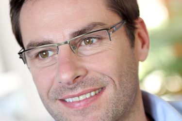 Lentes para ojos pequeños hombres sale