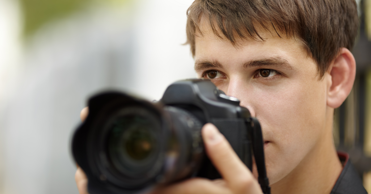 Contact lenses: Are they right for your teen?