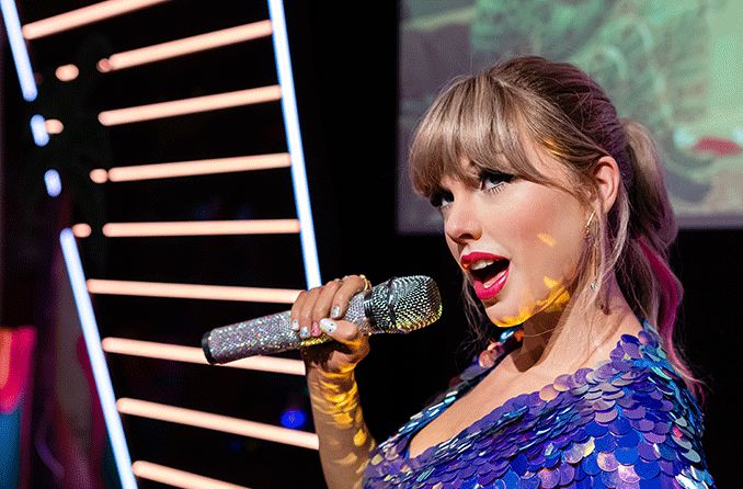 Taylor Swift on the microphone, celebrity who has had LASIK