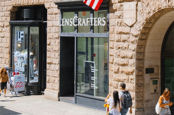 Lenscrafters retail and optical store