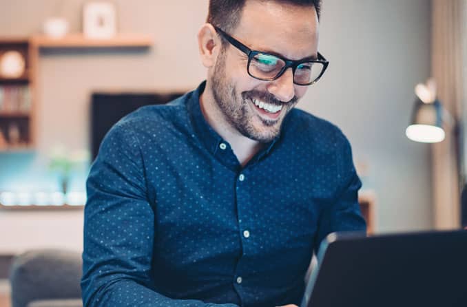 Como se llaman outlet los lentes para computadora