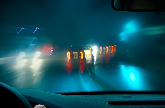 Visione e cecità notturna: sicurezza per la guida notturna
