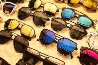 Places to buy 2024 sunglasses near me