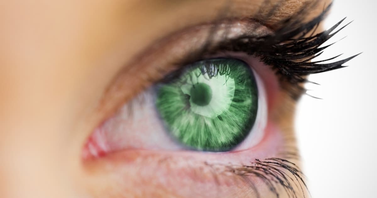 Frau mit grünen Augen - eine seltene Augenfarbe