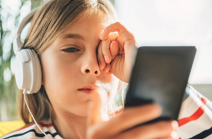 Warning Signs Your Child May Have a Vision Problem