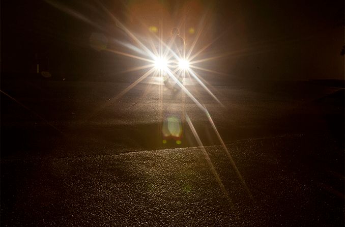 Starbursts around headlights at night