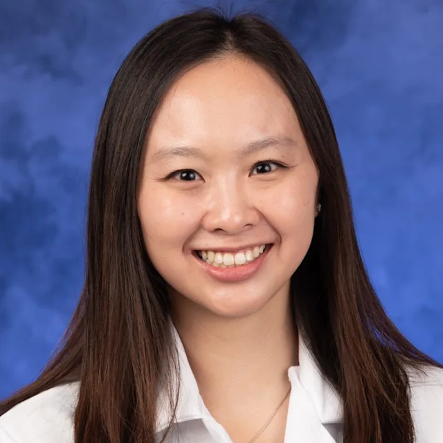 Profile Photo: Alexis Lo