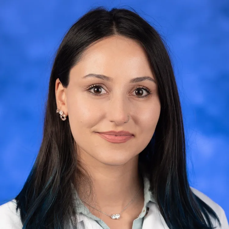Profile Photo: Irem Yapar