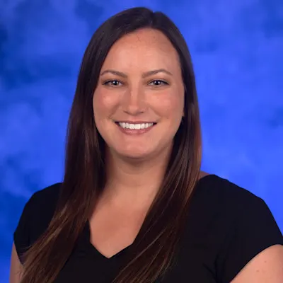 Profile Picture: Caitlin Snyder 
