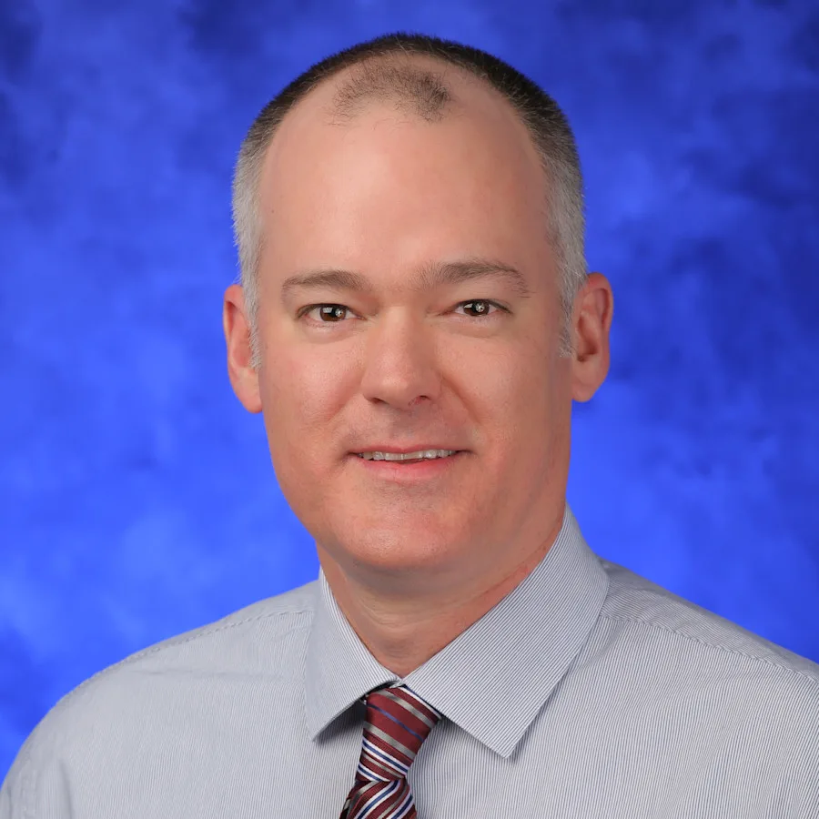 Profile Photo: Douglas Leslie