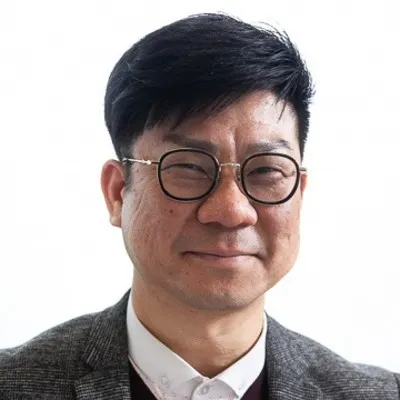 Profile Photo: Yicklun Mo