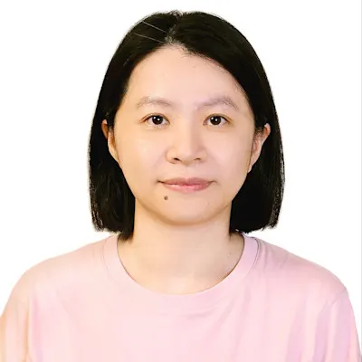 A professional photo of Hsu-Chin (Carrie) Hung