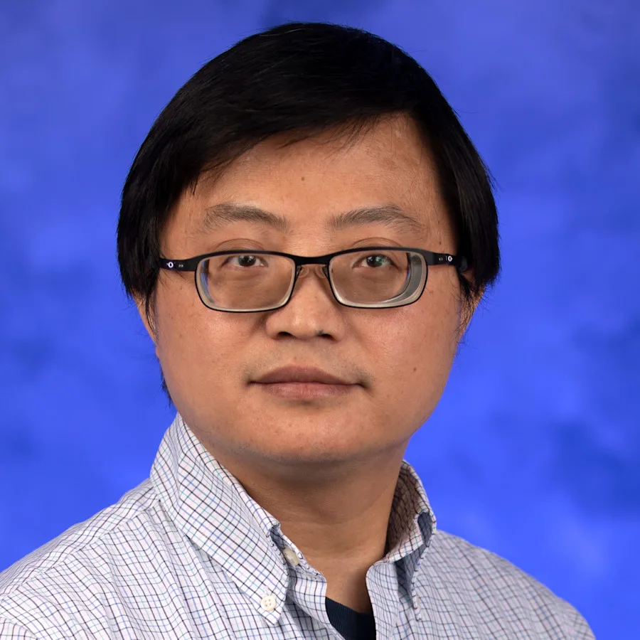 Profile Photo: Yandong Zhou