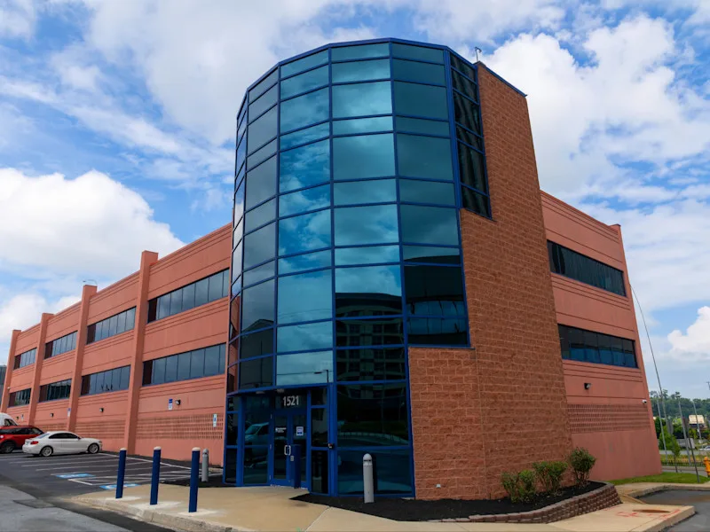 Outside entrance of Penn State Health Psychiatry and Behavioral Health – 6th Street in Harrisburg