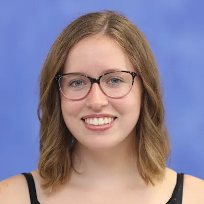 Profile Photo: Julia Ambrose