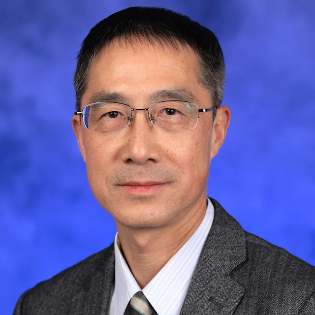 A professional photo of Han Chen