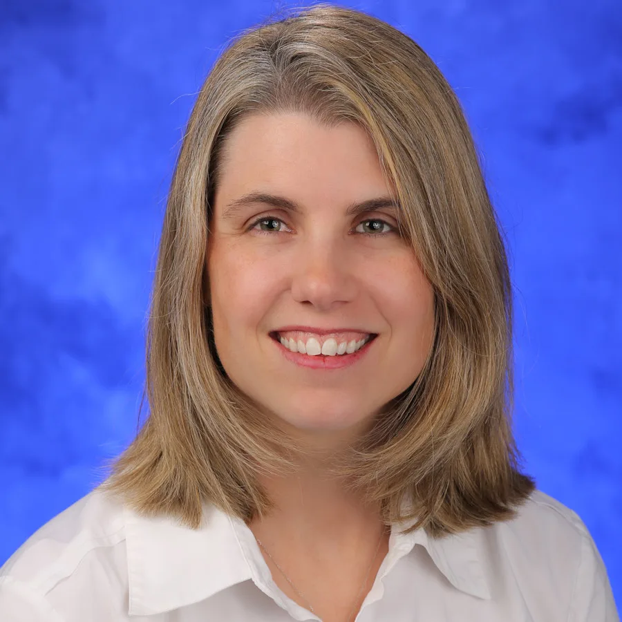 Profile Photo: Amanda Nelson