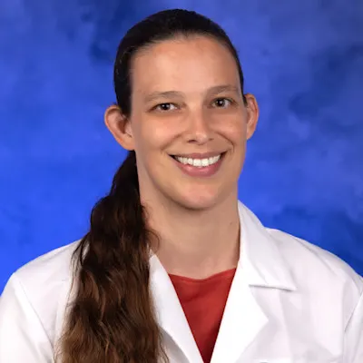 Profile photo: Lindsay Chromik