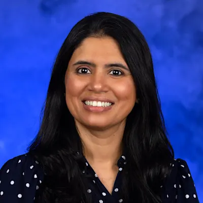 A professional photo of Shwetha Srikanth