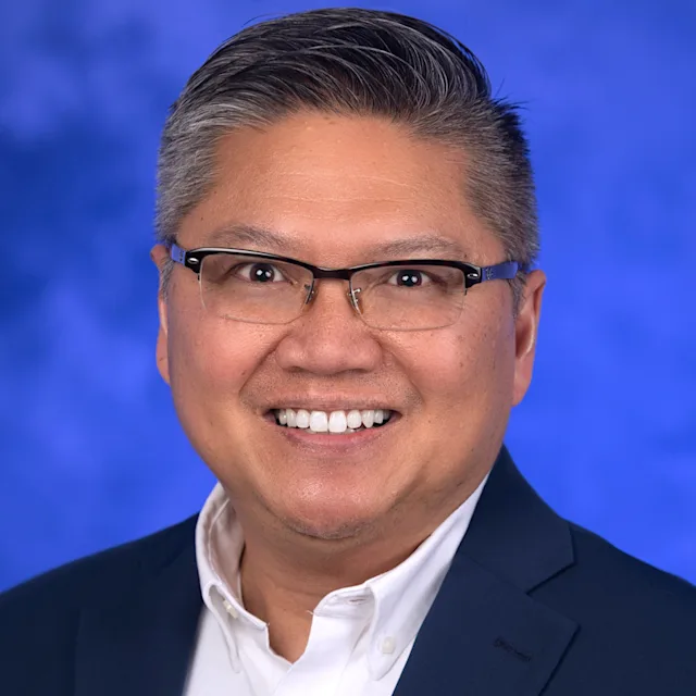 A professional photo of Vincent Aluquin