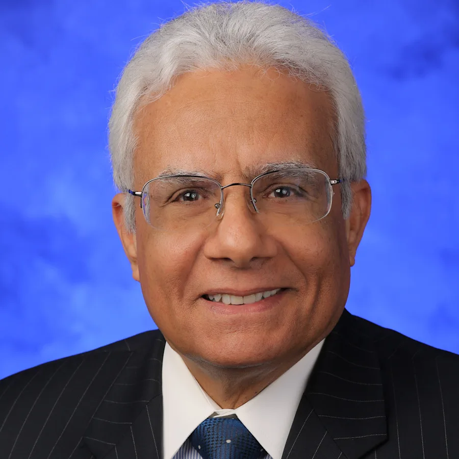 A professional photo of Karam El-Bayoumy