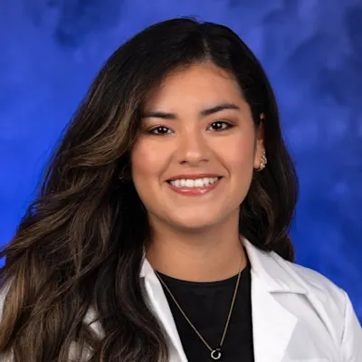 Profile Photo: Caroline Paz
