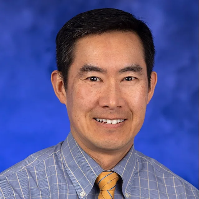 Profile Photo: Dennis Chang